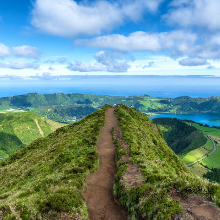 Photo img/photo/photo-1160811233-PT-PDL.jpg