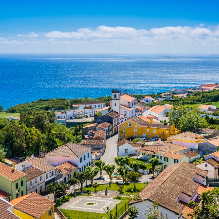 Photo img/photo/photo-869329860-PT-PDL.jpg